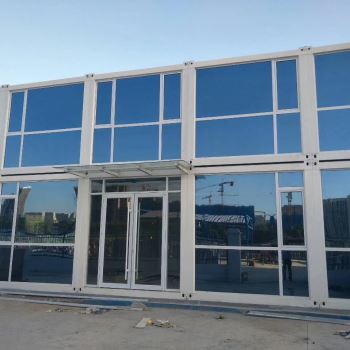 打包箱房的安装工作